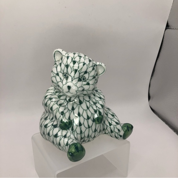 SOLD Andrea by Sadek 5" Hand Painted Porcelain Bear Figurine Fishnet - Picture 7 of 7